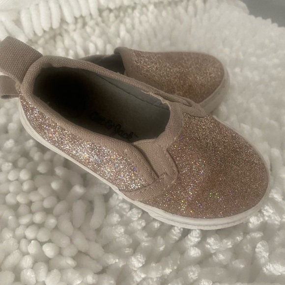 Toddler Girl’s Pink Glitter Slip On Shoes, size 5 - Picture 3 of 6